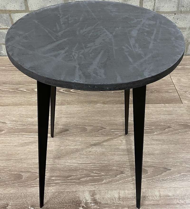 サイドテーブル